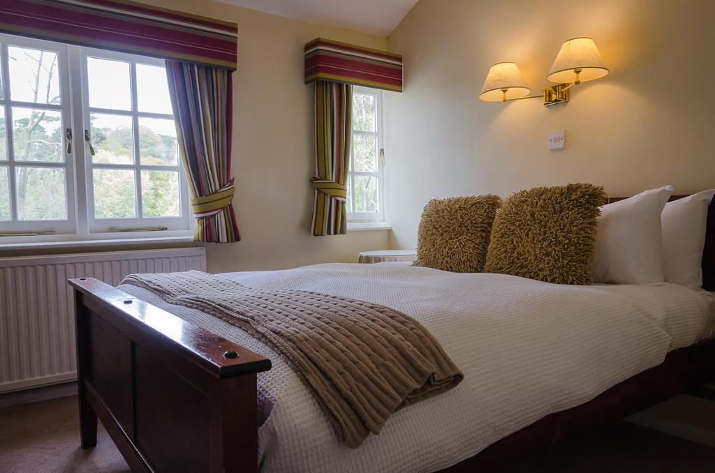 Tumbling Weir Hotel Ottery St Mary Екстериор снимка