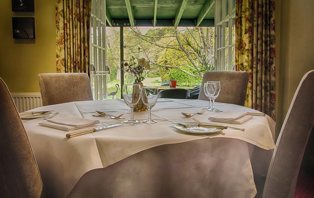 Tumbling Weir Hotel Ottery St Mary Екстериор снимка