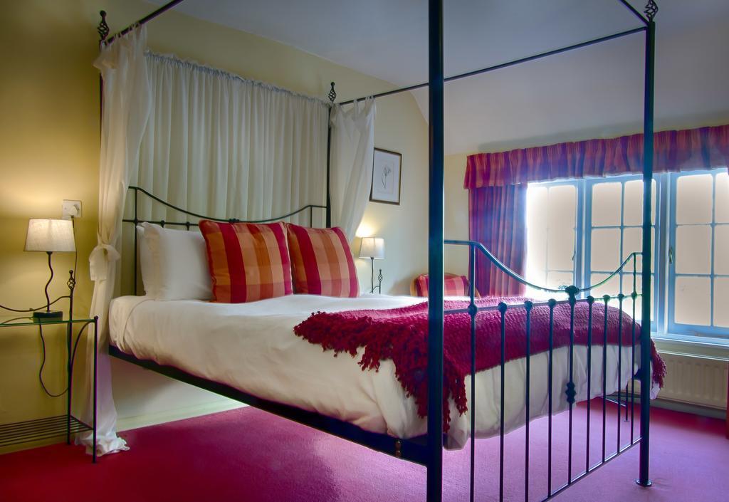 Tumbling Weir Hotel Ottery St Mary Екстериор снимка